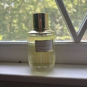 Estee Lauder Tender Light Fragrance with Gold Accents